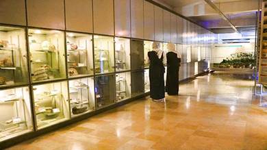 ​المتحف الذي يسعى إلى تحرير الثروة المعدنية لدولة ضربتها الحرب